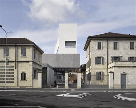 torre fondazione prada bagni|oma fondazione prada.